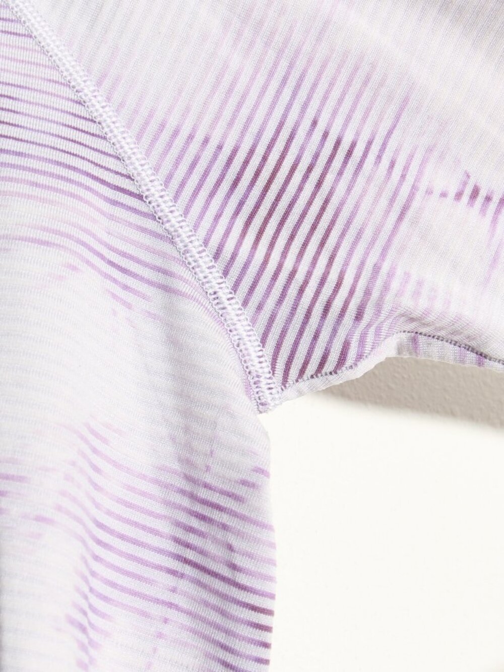 Lululemon Swiftly Tech Long Sleeve Shirt 2.0 Shibori Stripe Wisteria Purple 10 - Picture 4 of 15